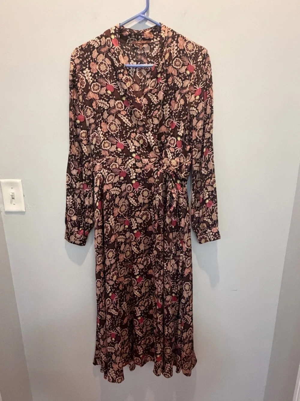 Scotch & Soda Brown Floral Midi Dress with Pink Accents - Picture 6 of 10
